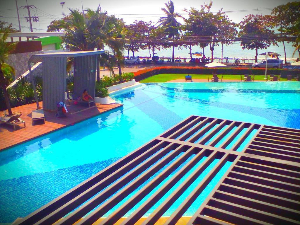 Апартаменты Lumpini Seaview Top Floor Джомтьен Экстерьер фото