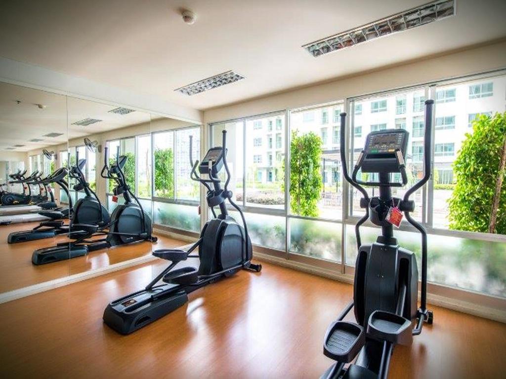 Апартаменты Lumpini Seaview Top Floor Джомтьен Экстерьер фото